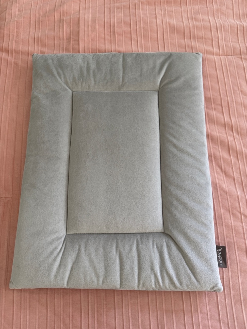 KindTail PAWD Dog Crate Pad Soft Reversible Sleeping 20” x 15.5” x 1” Soft Gray - Picture 2 of 12